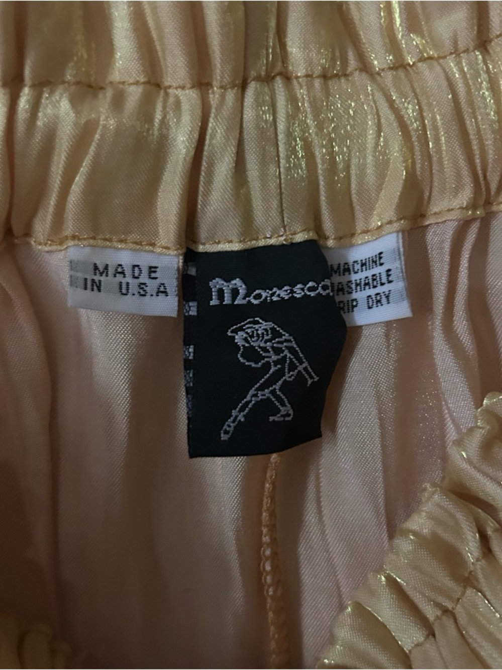 Moresca gold underpinnings